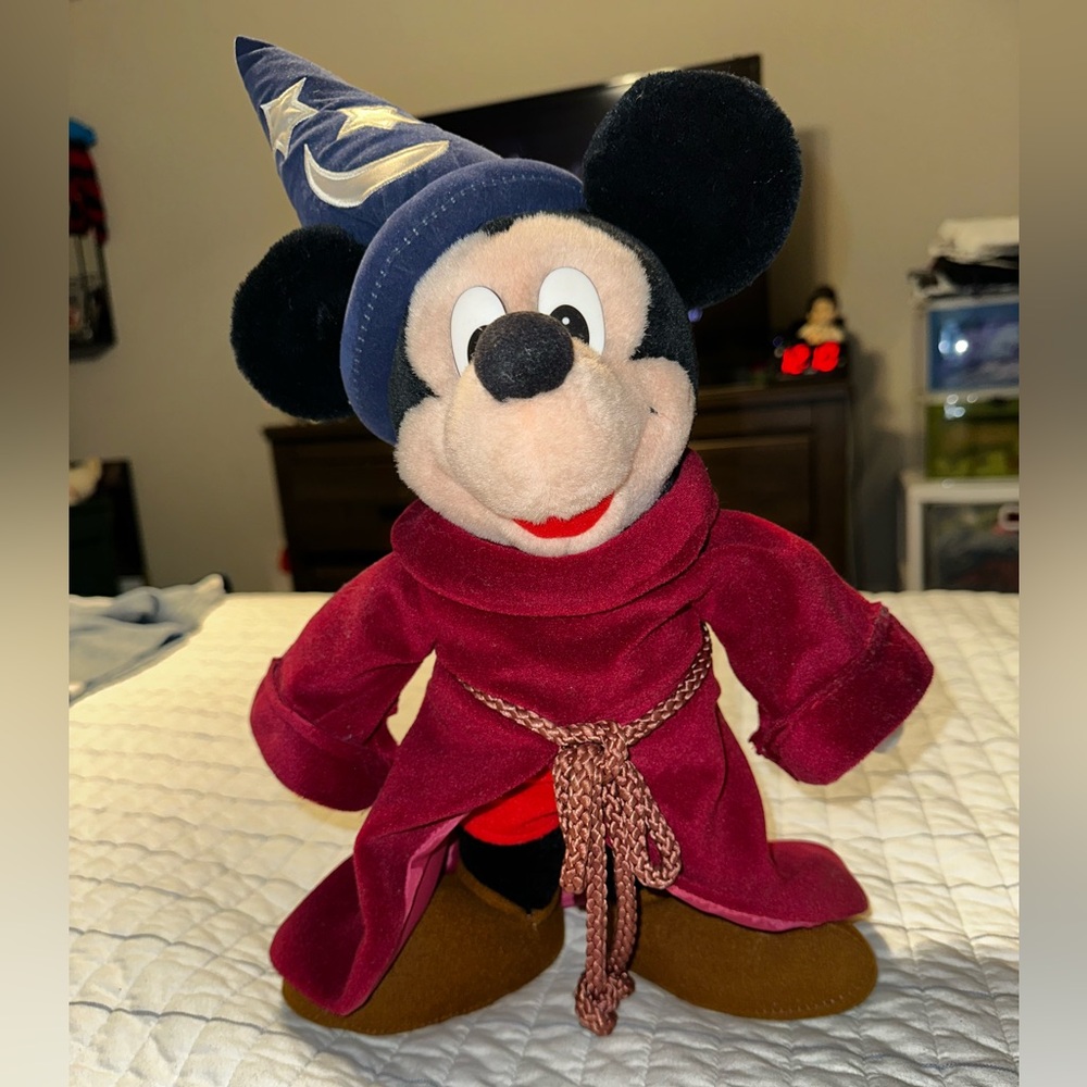 Disney Sorcerer Mickey Mouse Plush Fantasia Wizard Hat Red Robe 15 Inch Plushie